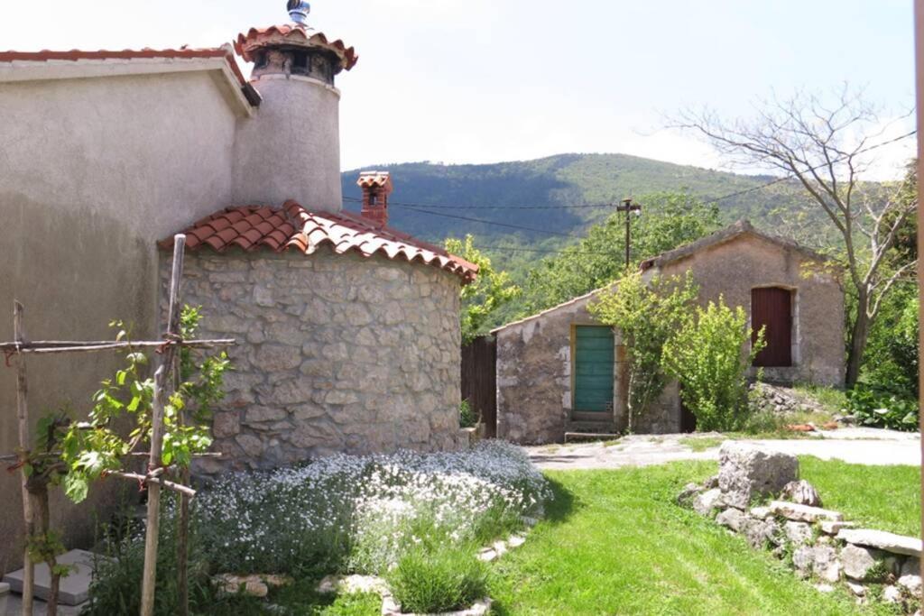 Vacation Home Marinici Мощеничка-Драга Экстерьер фото