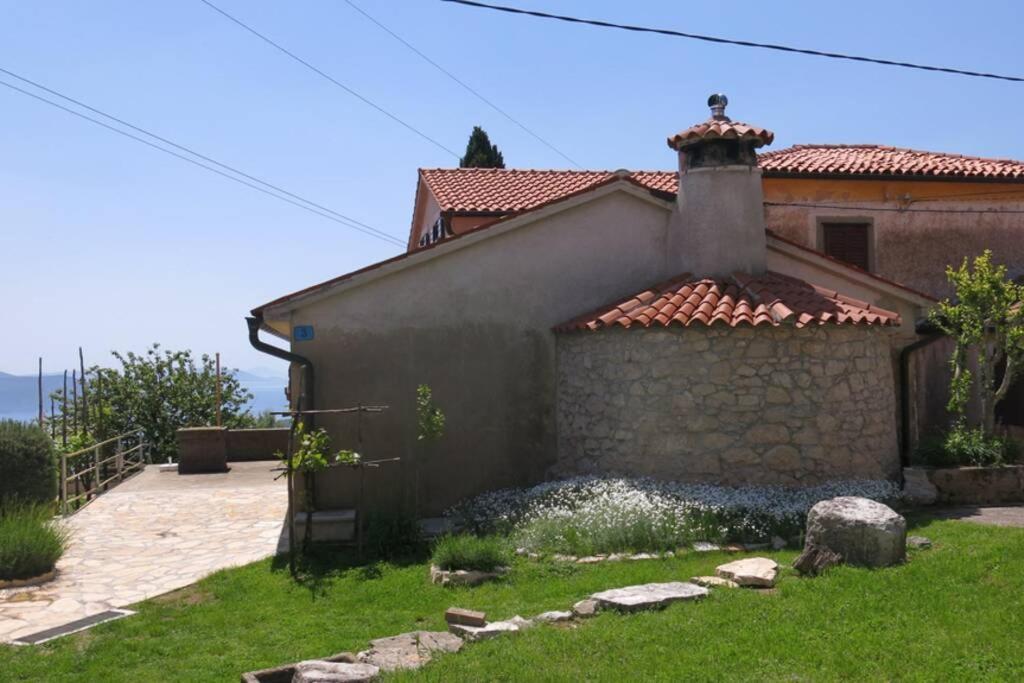 Vacation Home Marinici Мощеничка-Драга Экстерьер фото