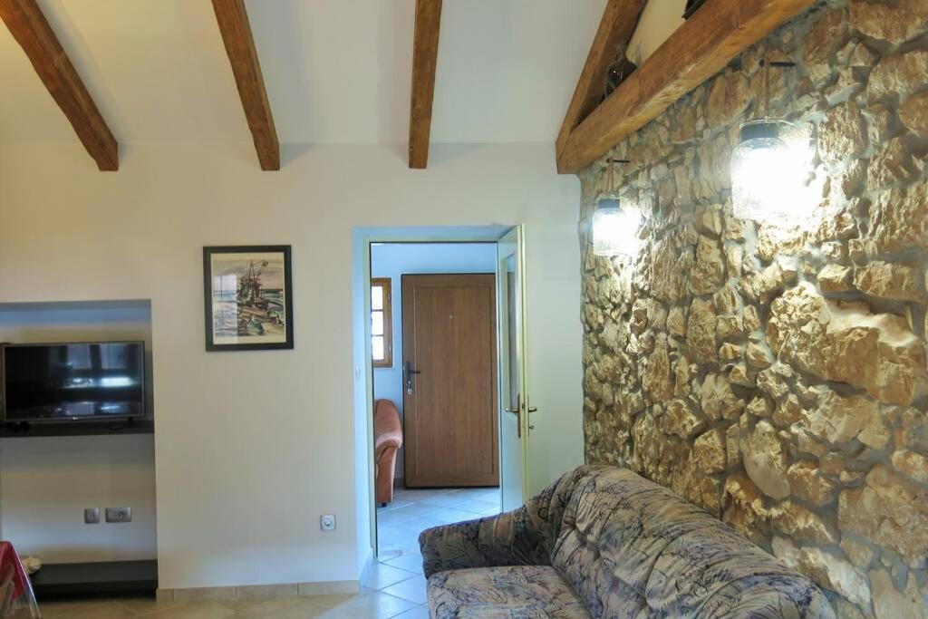 Vacation Home Marinici Мощеничка-Драга Экстерьер фото
